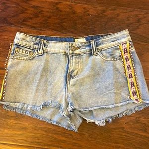 Boutique jean shorts size 27